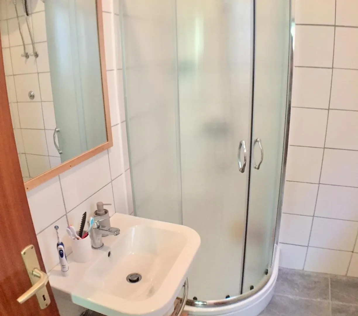 Sea View Apartments Nini Vlašići