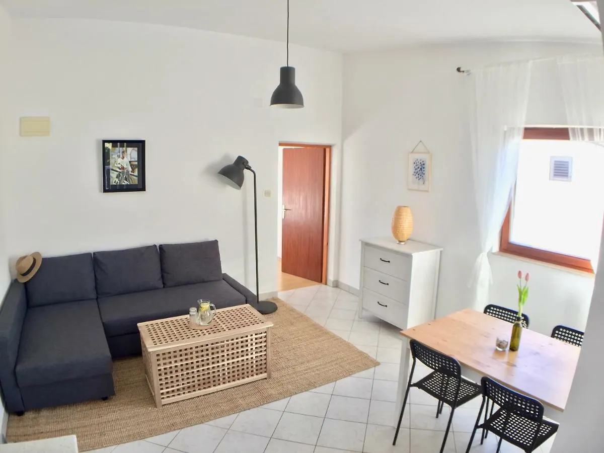 Sea View Apartments Nini Vlašići